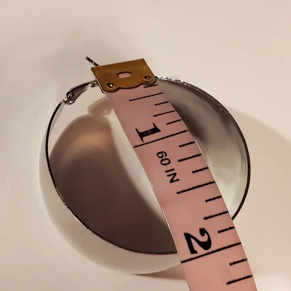 Chunky Hoop Earrings - Picture 5 of 6